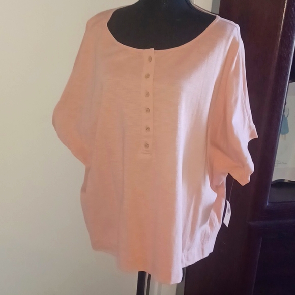 NWT Old Navy women's Henley. XXL Short sleeve. Peach color. Boxy loose fit - Picture 1 of 9